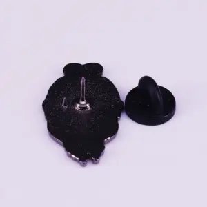 Horror-Inspired Copper Brooch with Gas Mask Design 6 He6baa10147874b55be02dc8960e31fe7F