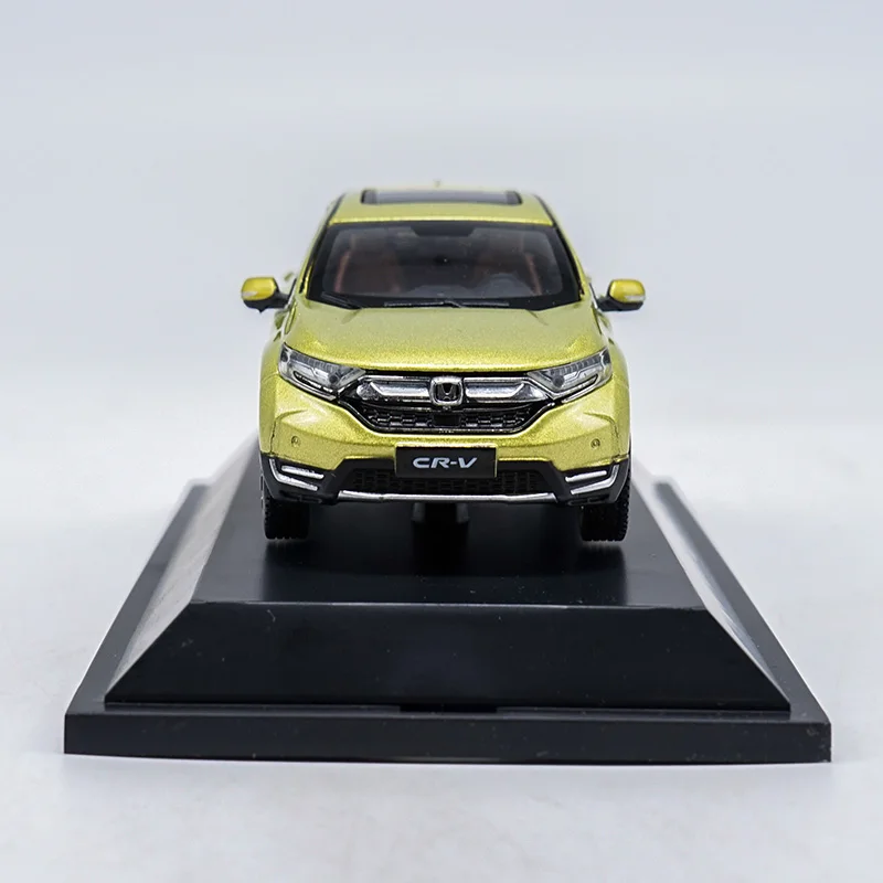 2017 Honda CR-V Diecast Model in Yellow-Green 3 2017 Honda CR-V Diecast Model in Yellow-Green - Image 3