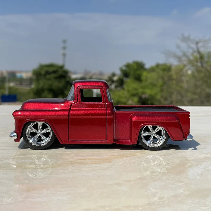 Vintage 1/32 Scale Pickup Truck Model 4 Vintage 1/32 Scale Pickup Truck Model - Image 4