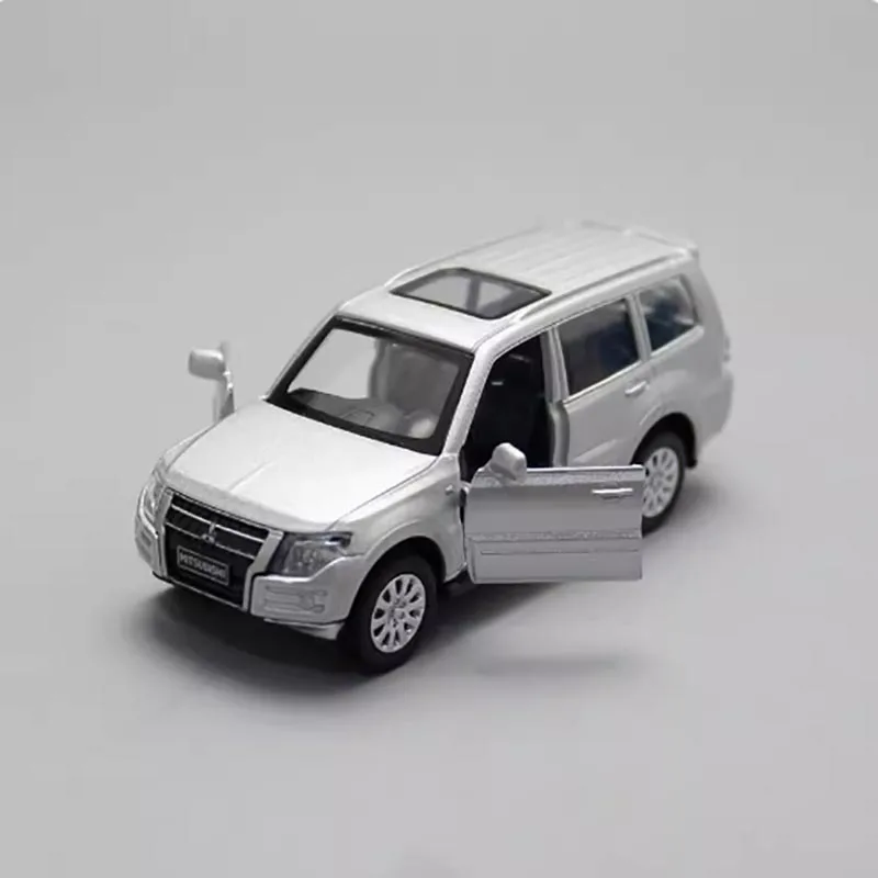 Silver Pajero Bobcat 1/43 Diecast Model 2 Silver Pajero Bobcat 1/43 Diecast Model - Image 2