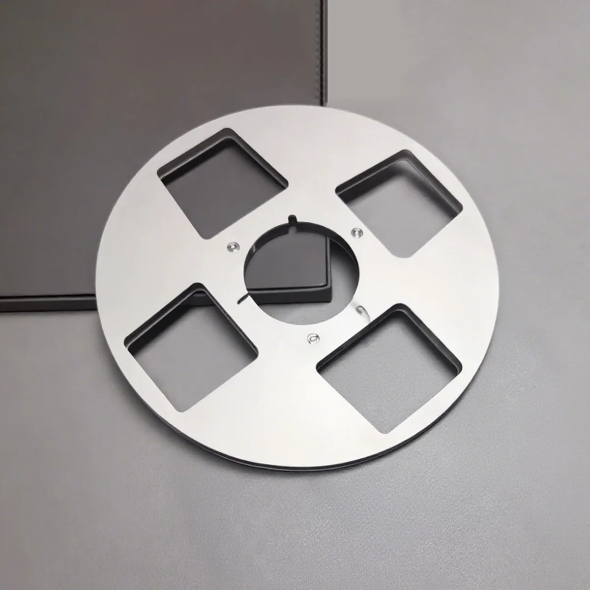 10-Inch Aluminum Reel for Reel-to-Reel Tape 4 10-Inch Aluminum Reel for Reel-to-Reel Tape - Image 4