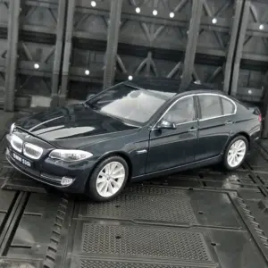 BMW 535i Scale Diecast Model - 1:24 Replica 17 S0066794ed1a748acb423a2996d777029v