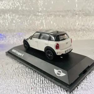 S00b1eb4d88074b53b27041f327a043fdw