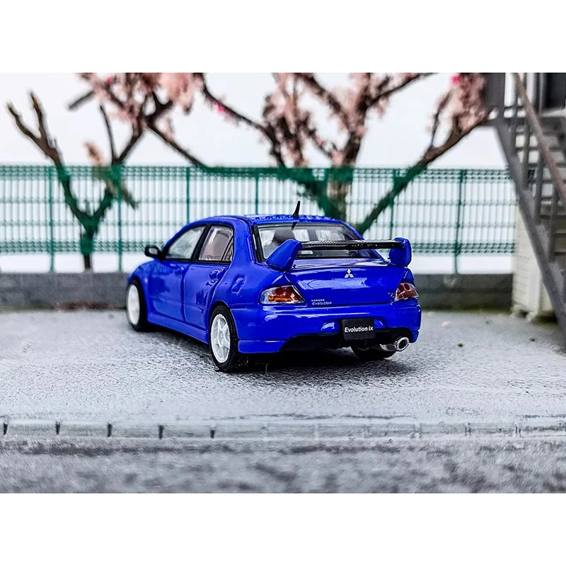 Vivid Blue 1/64 Mitsubishi Lancer EVO Model 4 Vivid Blue 1/64 Mitsubishi Lancer EVO Model - Image 4