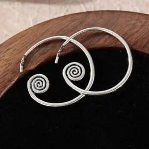 Vintage Silver Hoop Earrings with Textured Finish 8 S010f64d8fb5447cea6da017d44a52e4bO