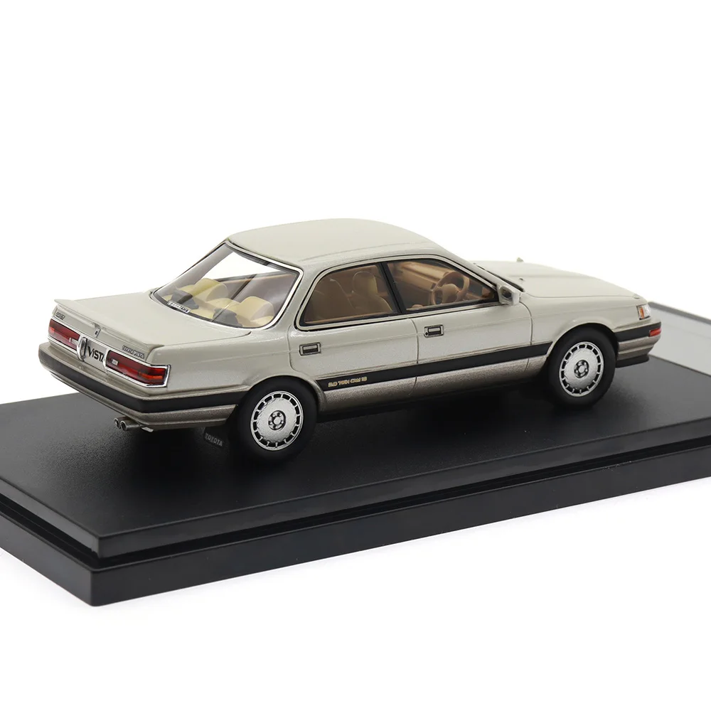 Toyota Vista Hardtop 2000GT Diecast Model 2 Toyota Vista Hardtop 2000GT Diecast Model - Image 2