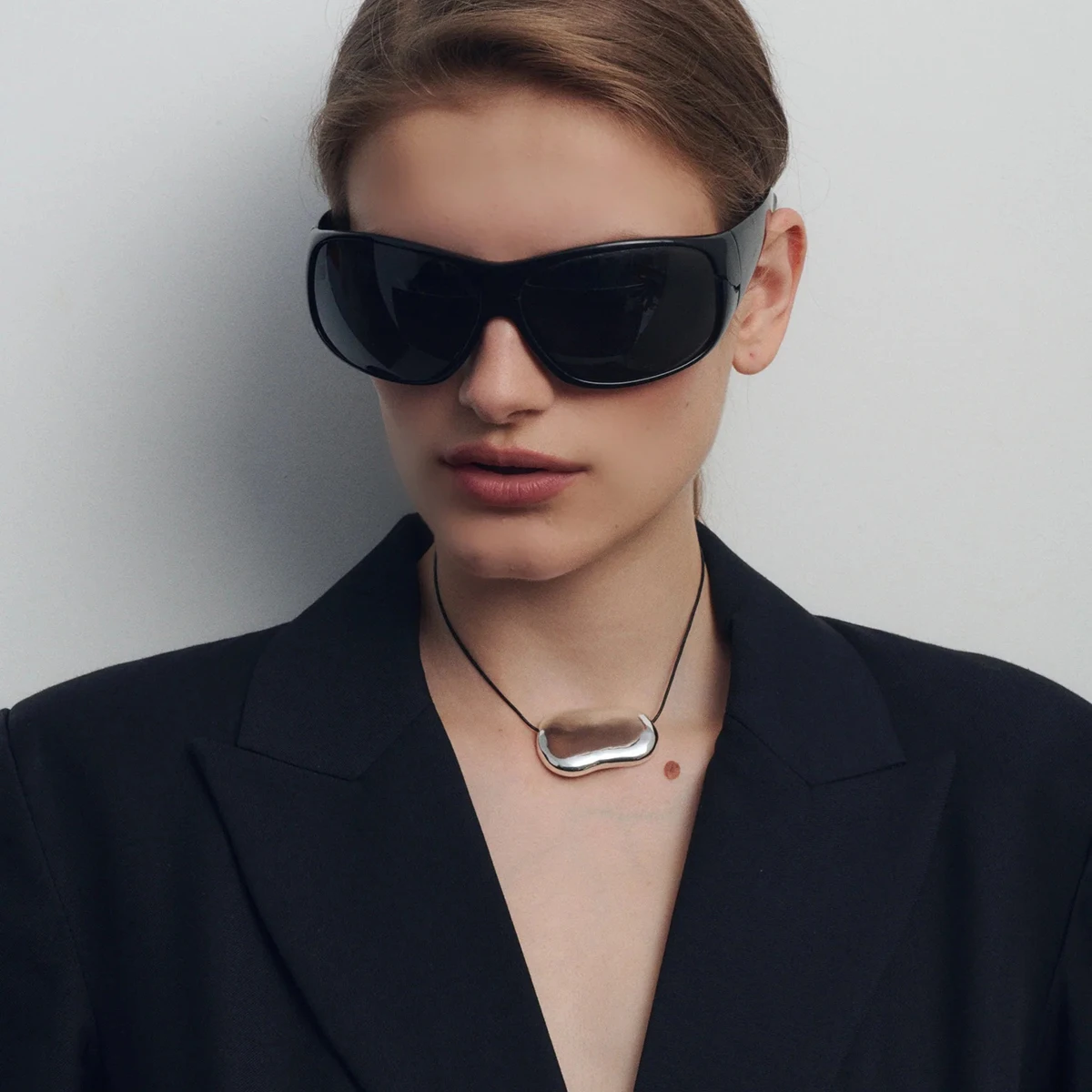 Minimalist Irregular Stainless Steel Pendant Necklace 2 Minimalist Irregular Stainless Steel Pendant Necklace - Image 2