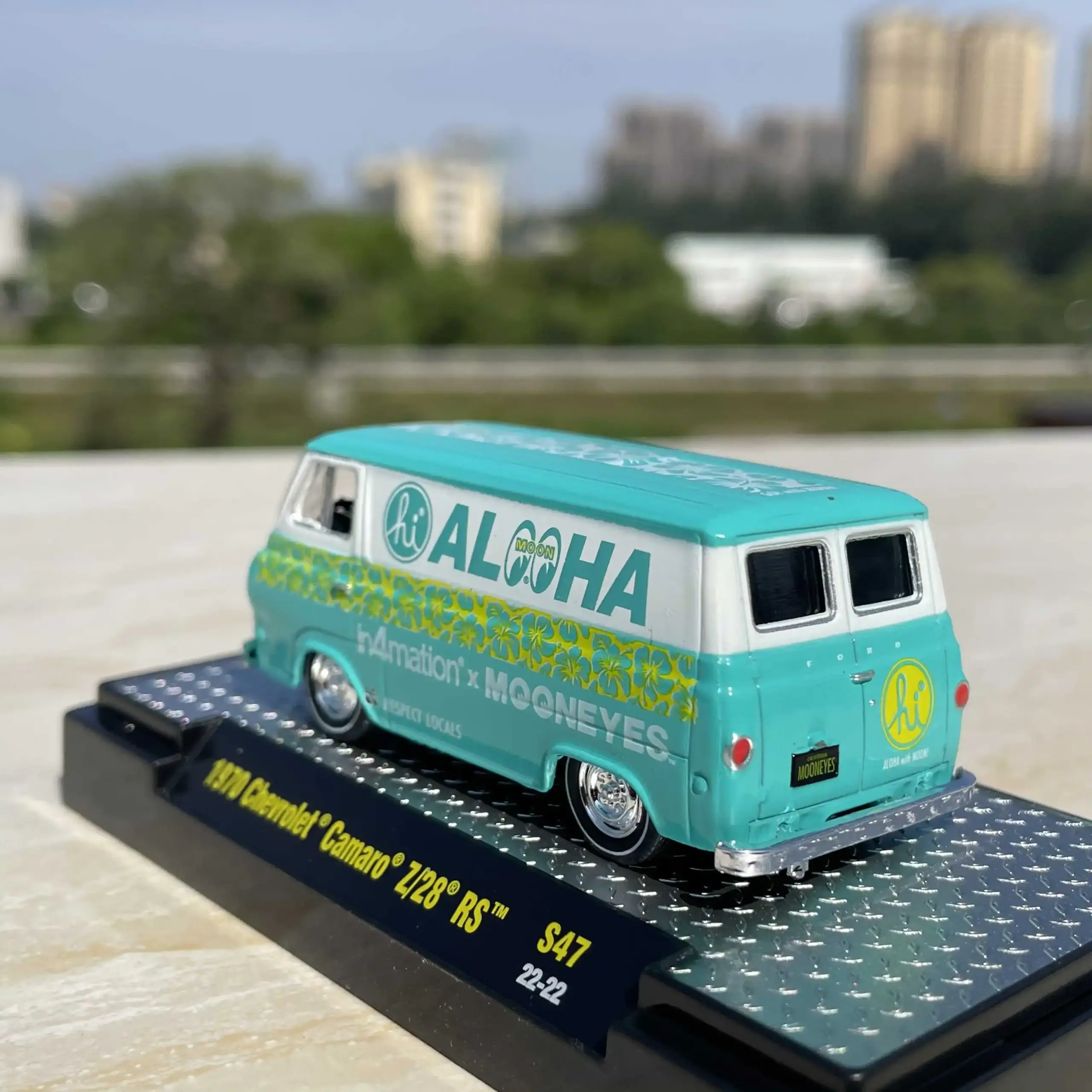 1970 Chevrolet Camaro Z/28 RS Diecast Model 5 1970 Chevrolet Camaro Z/28 RS Diecast Model - Image 5