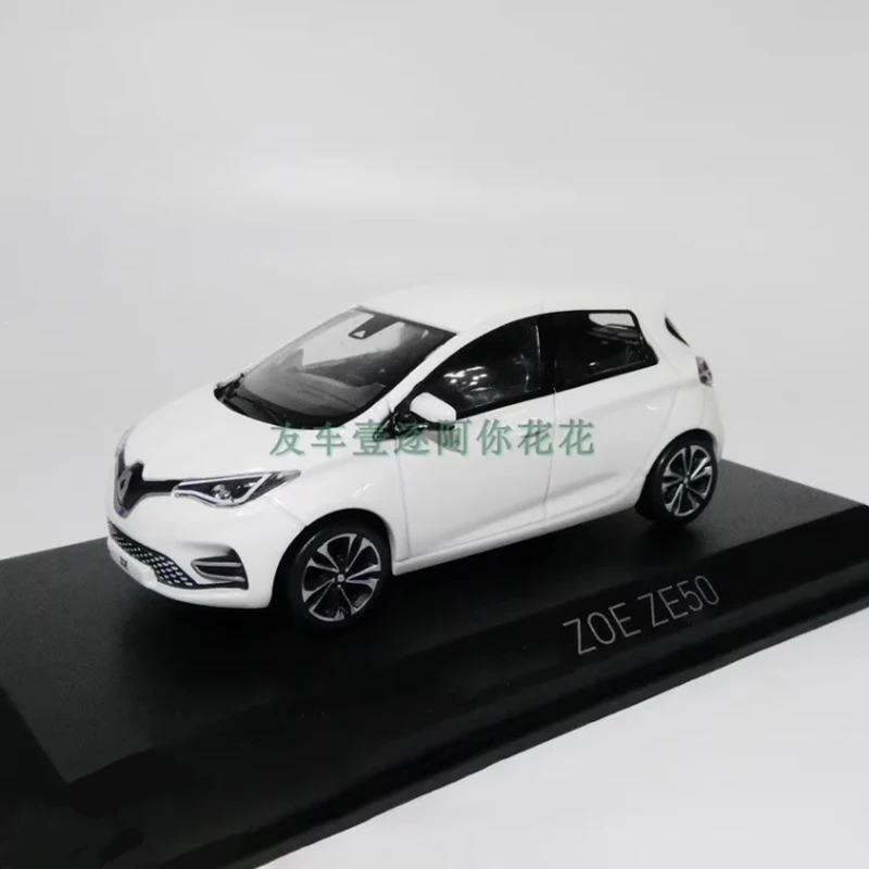 Renault ZOE ZE50 1:43 Diecast Model 1 Renault ZOE ZE50 1:43 Diecast Model