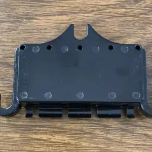 Thunderbird-style 4-String Bass Bridge in Chrome/Black 13 S0361efe0671240b78fe18028a6dd94ceo