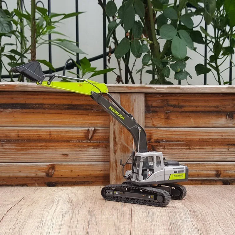 Zoomlion ZE245E Excavator Model 1:43 4 Zoomlion ZE245E Excavator Model 1:43 - Image 4