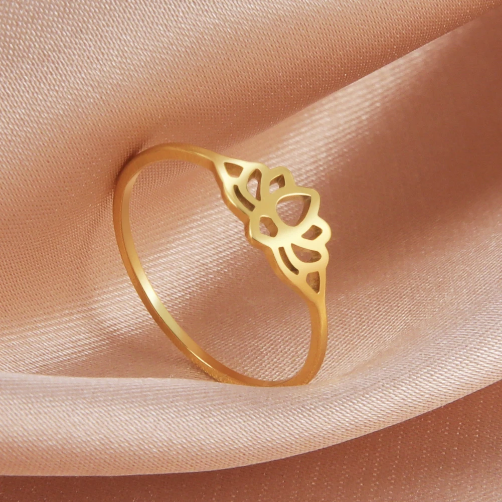 Gold Lotus Vintage Women's Ring 5 Gold Lotus Vintage Women's Ring - Image 5