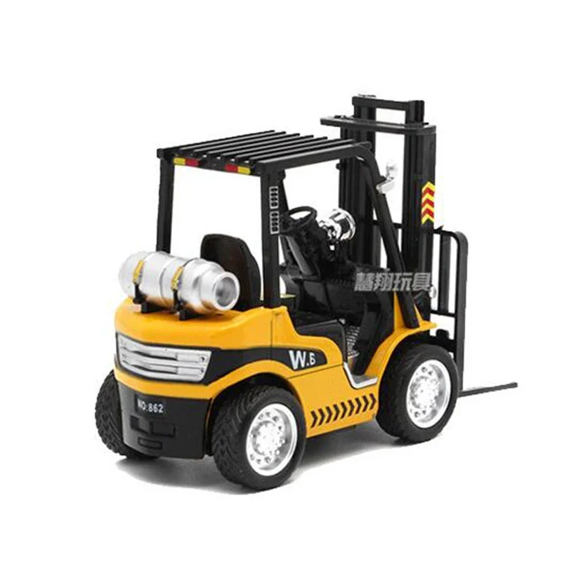 1/24 Scale Diecast Yellow Forklift Truck Model 5 1/24 Scale Diecast Yellow Forklift Truck Model - Image 5