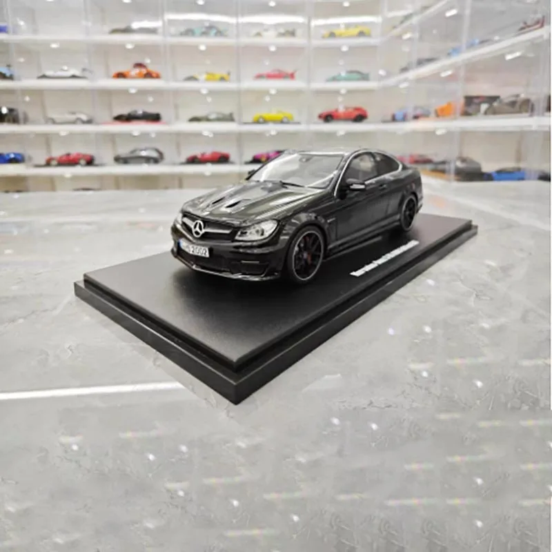 White 1/18 Scale Mercedes-Benz C63 AMG Resin Model 7 White 1/18 Scale Mercedes-Benz C63 AMG Resin Model - Image 7