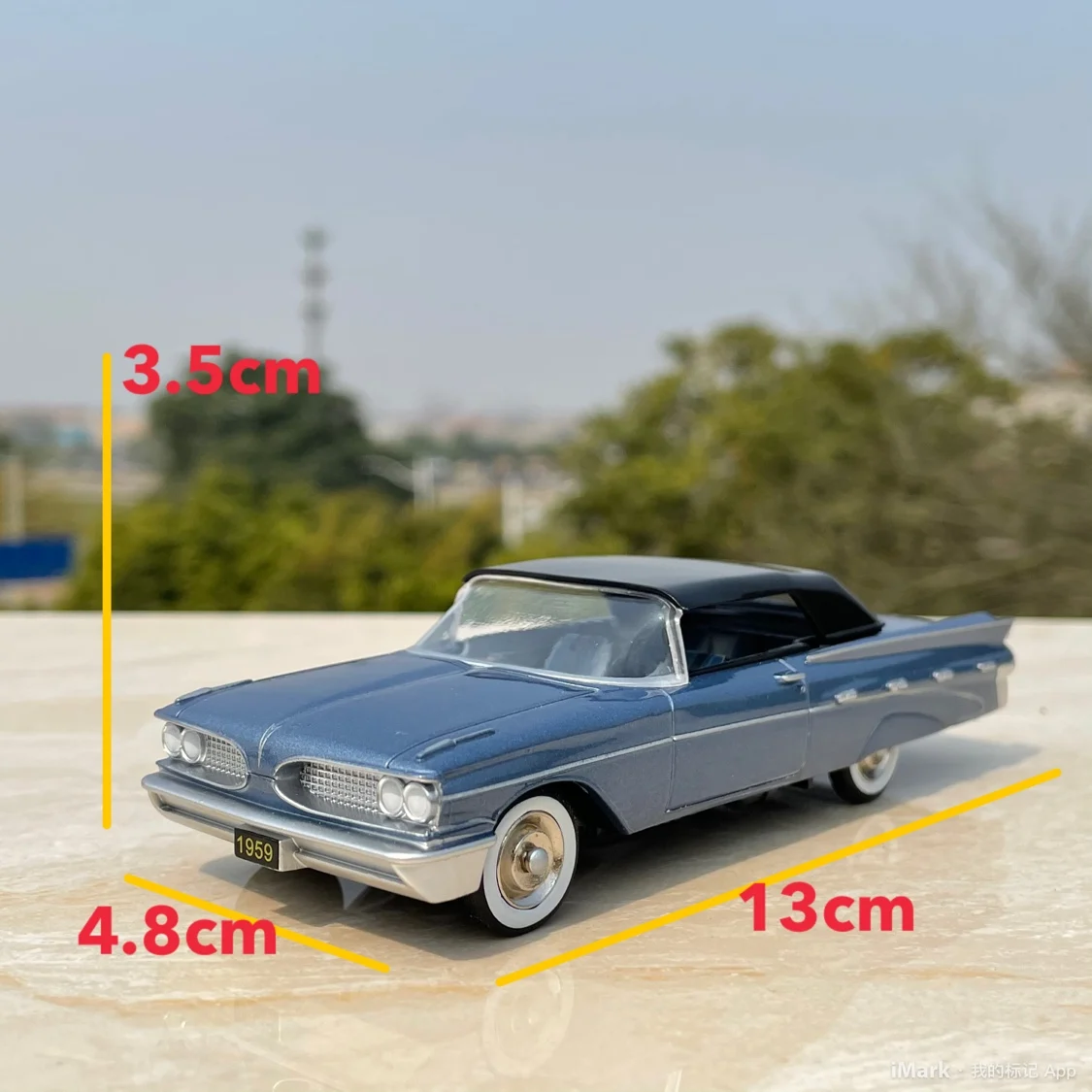 1959 Plymouth 1:43 Diecast Model Car 2 1959 Plymouth 1:43 Diecast Model Car - Image 2