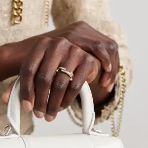 S0566626eb97e4b5c800a10e27b629396d 1