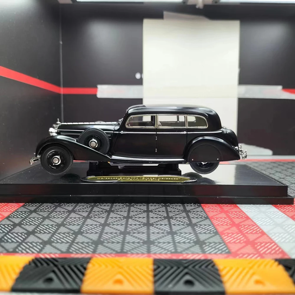 Vintage Black Benz 770K Model for Collectors 4 Vintage Black Benz 770K Model for Collectors - Image 4