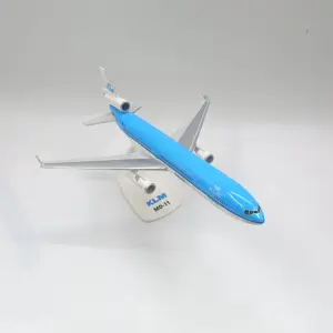 KLM MD-11 1:200 Scale Diecast Model 10 S058cb97e25eb478bba2e723586be86fda
