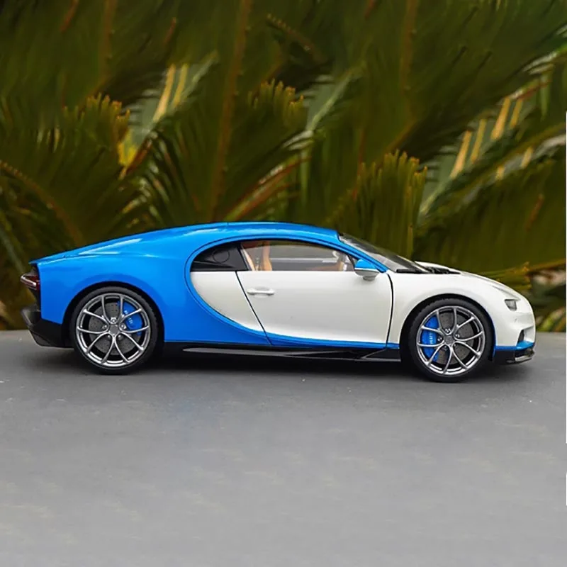 1:18 Bugatti Chiron Model Car 3 1:18 Bugatti Chiron Model Car - Image 3