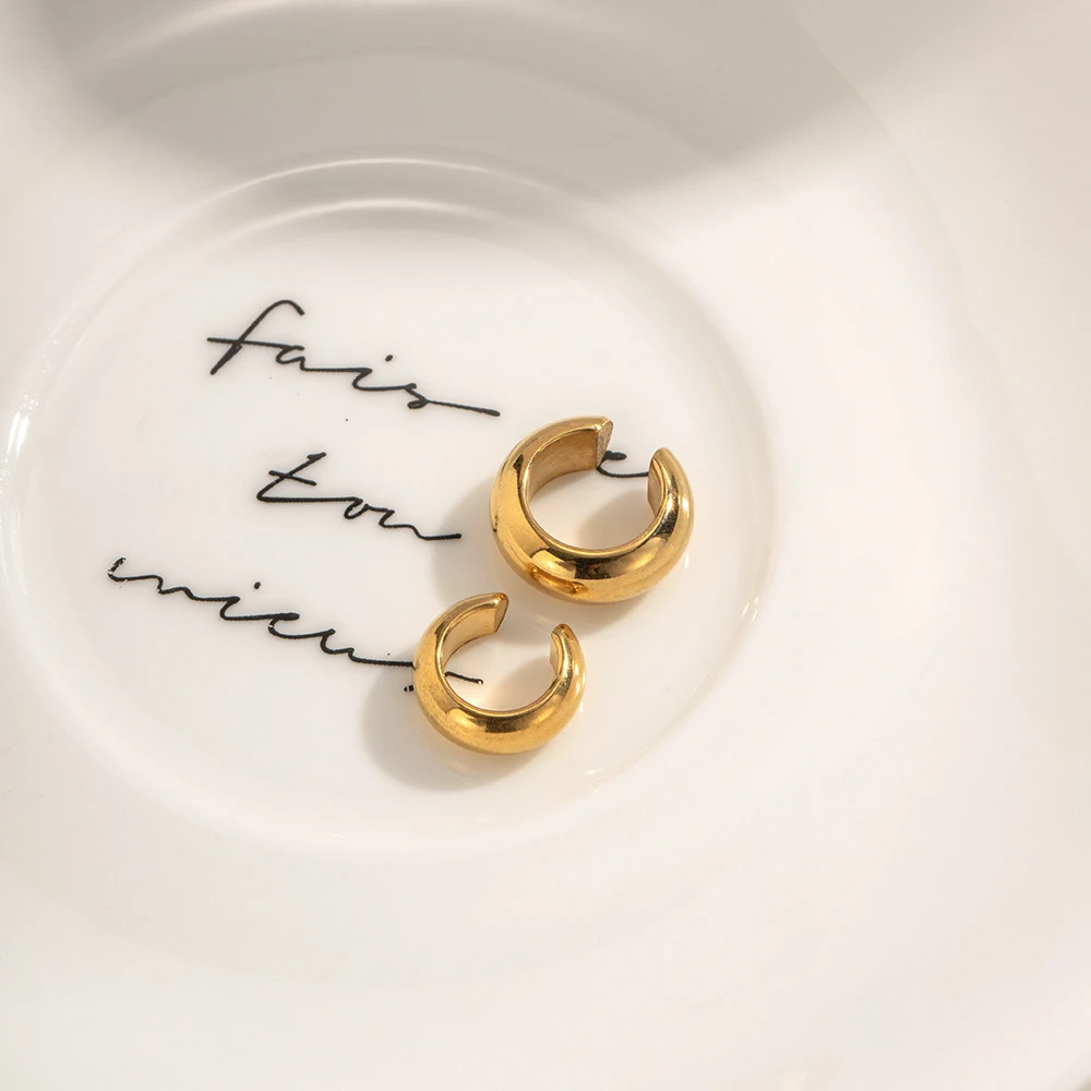 Gold Stainless Steel C-Shaped Clip Earrings 4 Gold Stainless Steel C-Shaped Clip Earrings - Image 4