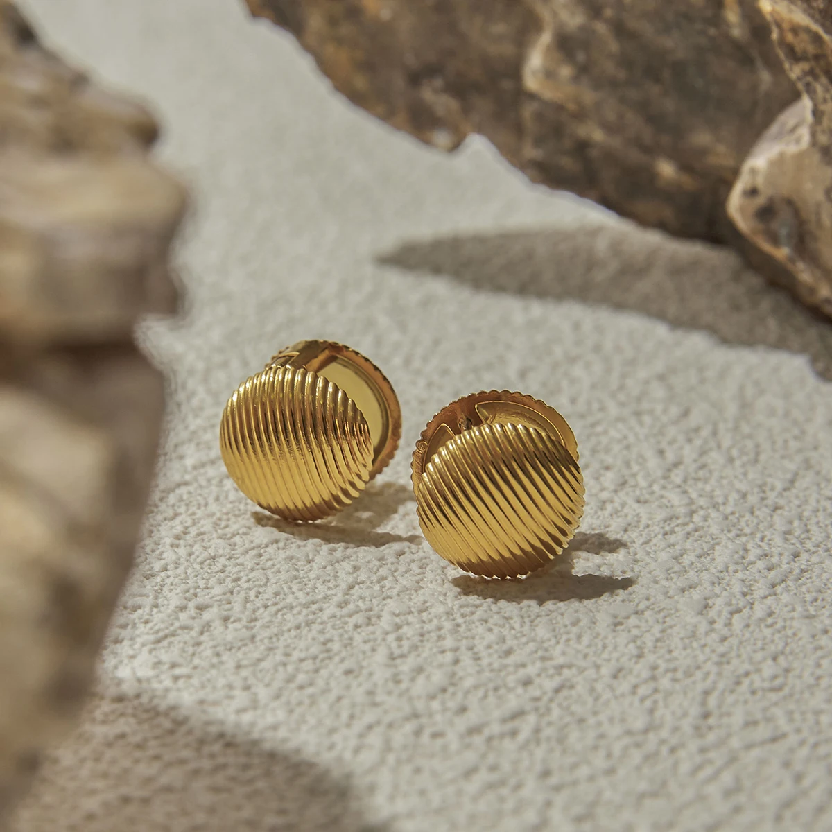 Elegant Gold Stainless Steel Earclip Set 3 Elegant Gold Stainless Steel Earclip Set - Image 3