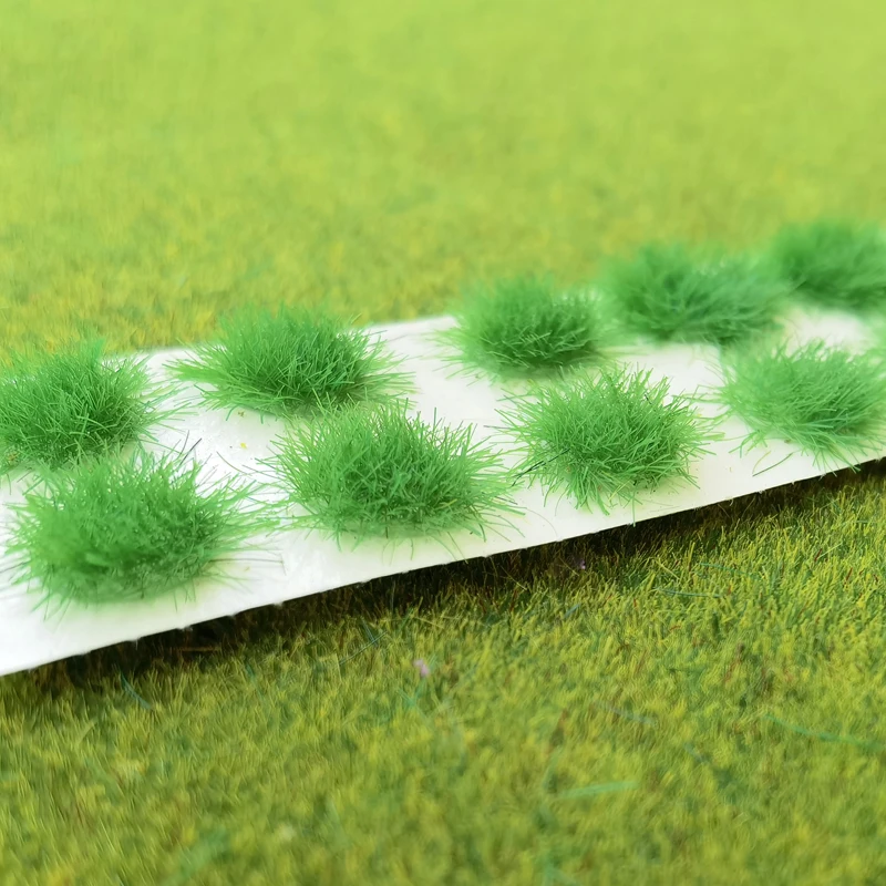 Miniature Artificial Grass Tufts for Dioramas 9 Miniature Artificial Grass Tufts for Dioramas - Image 9