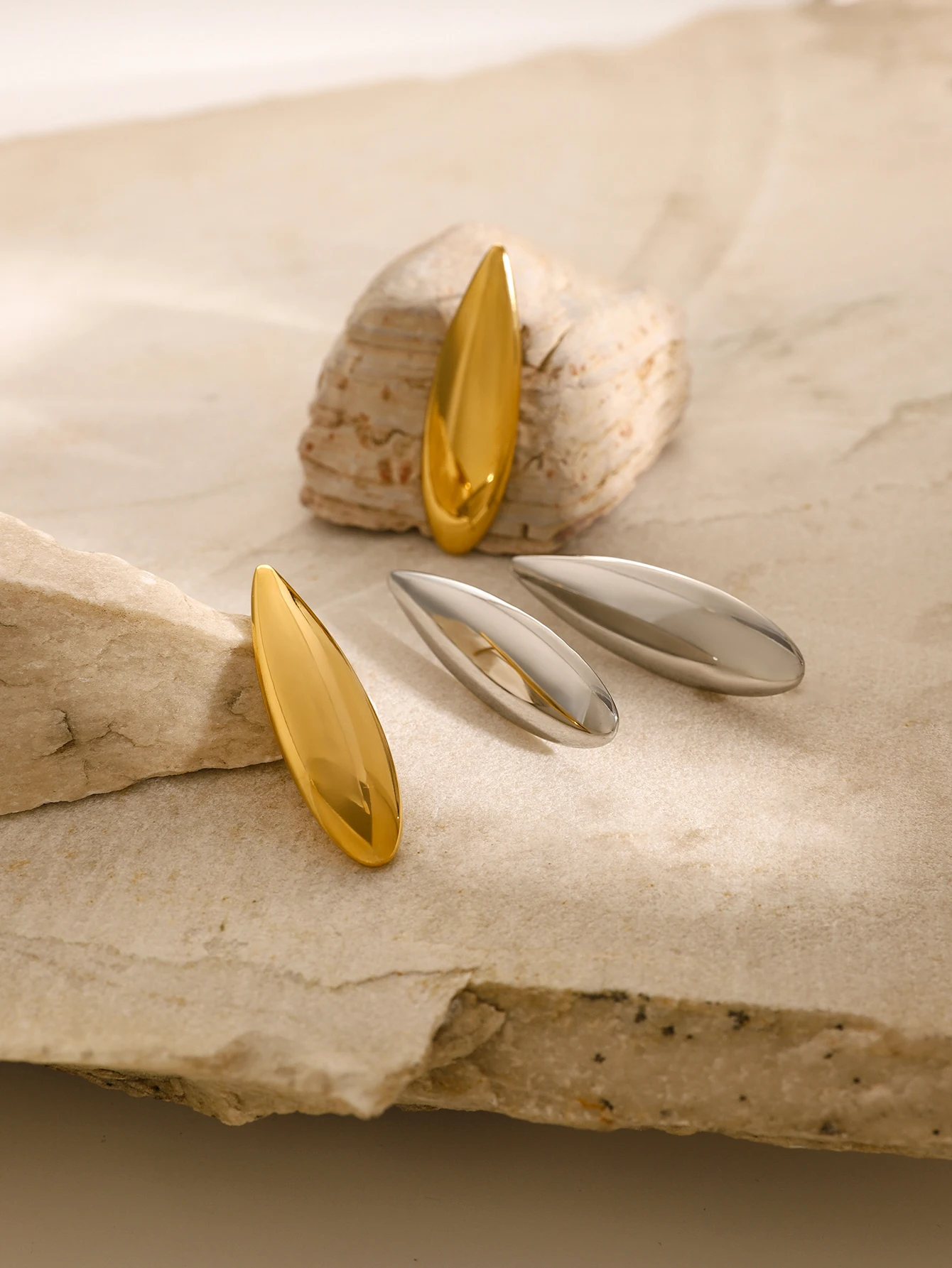 Stainless Steel Water Drop Earrings JDEW2405029 4 Stainless Steel Water Drop Earrings JDEW2405029 - Image 4