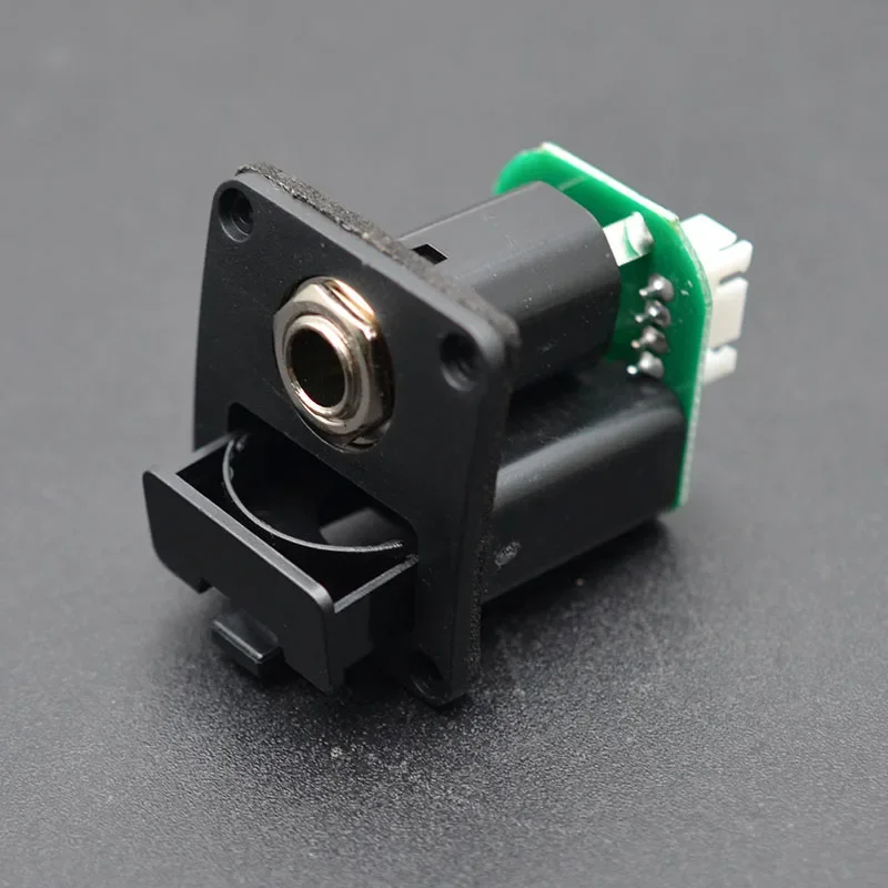 3-Band Ukulele Preamp Pickup Set with LCD 2 3-Band Ukulele Preamp Pickup Set with LCD - Image 2