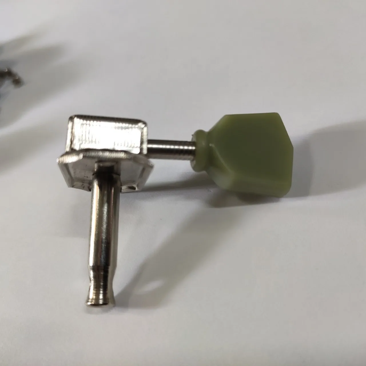 Vintage-style Steel and Plastic Ukulele Tuning Pegh 5 Vintage-style Steel and Plastic Ukulele Tuning Pegh - Image 5