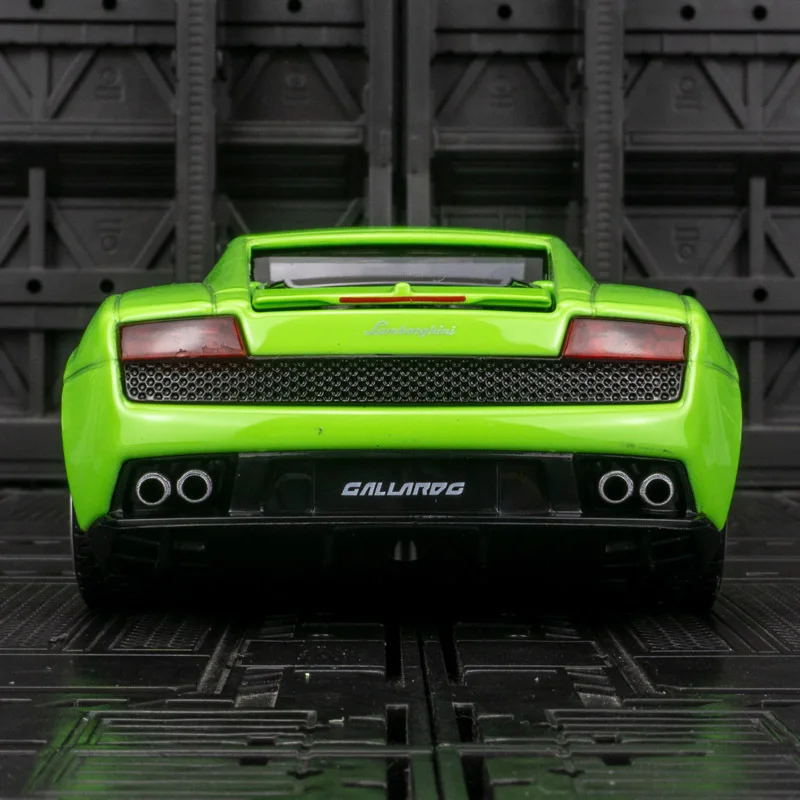 Vibrant Green Lamborghini Gallardo LP560-4 Model 4 Vibrant Green Lamborghini Gallardo LP560-4 Model - Image 4
