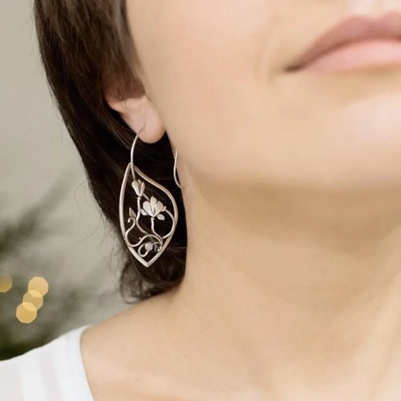 Vintage Silver Flower Drop Earrings 2 Vintage Silver Flower Drop Earrings - Image 2