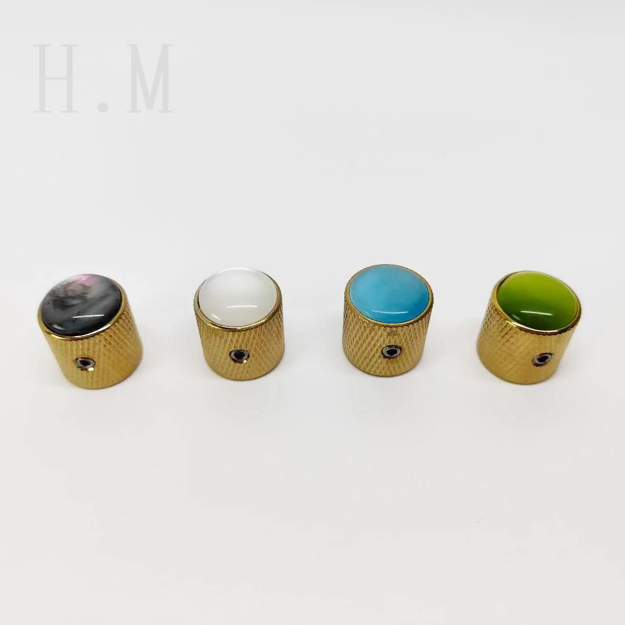 Vibrant Cat Eye Potentiometer Knobs for Guitar 4 Vibrant Cat Eye Potentiometer Knobs for Guitar - Image 4