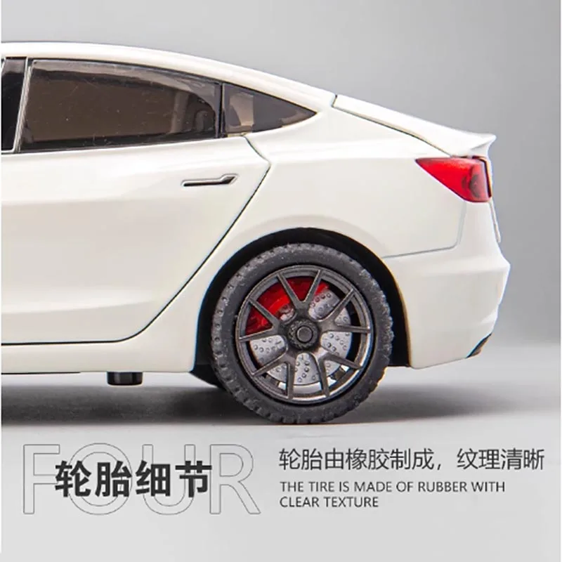 Modern 1:24 Diecast Car Model in Alloy and Plastic 3 Modern 1:24 Diecast Car Model in Alloy and Plastic - Image 3