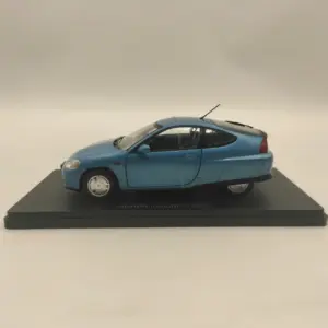 1999 Honda Insight Die-Cast Model 1:24 Scale 11 S07fe836c3a574a098b700131eef8da44m