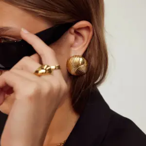 S08060235df974e1ba8b66d7350d0902fR