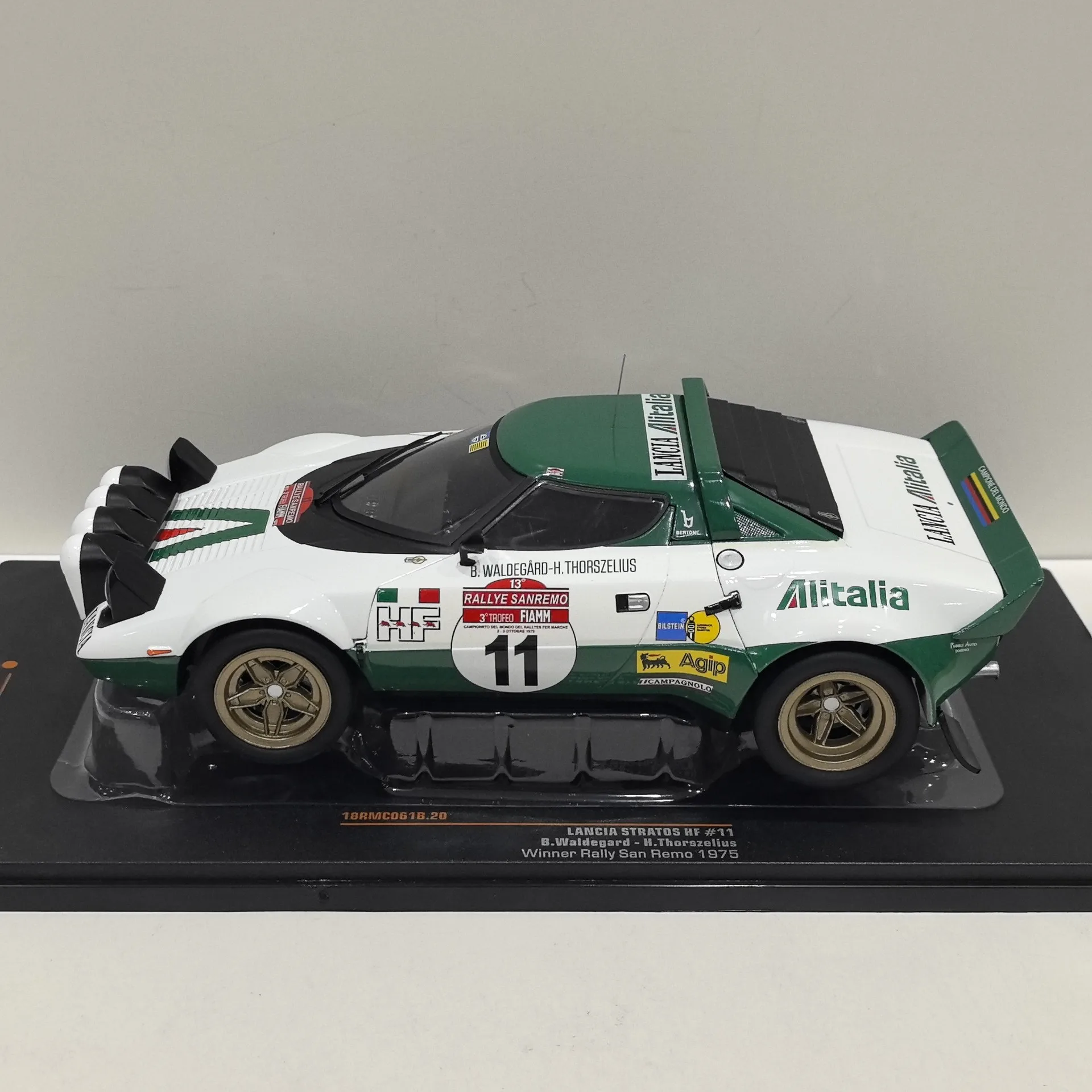 IXO 1:18 LANCIA STRATOS HF #11 Rally Car Model 1 IXO 1:18 LANCIA STRATOS HF #11 Rally Car Model
