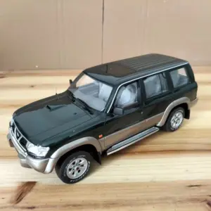 Resin 1:18 Nissan Patrol Y61 Model 6 S08691b25558d469996ce6d57befe60efG