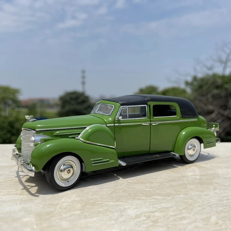 Vintage Green Alloy Car Model 1:30 Scale 2 Vintage Green Alloy Car Model 1:30 Scale - Image 2