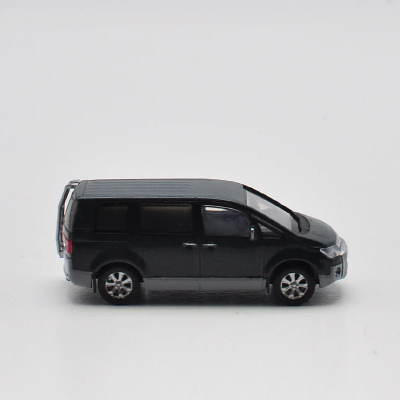 1:64 Black Delica Diecast Model Car 4 1:64 Black Delica Diecast Model Car - Image 4