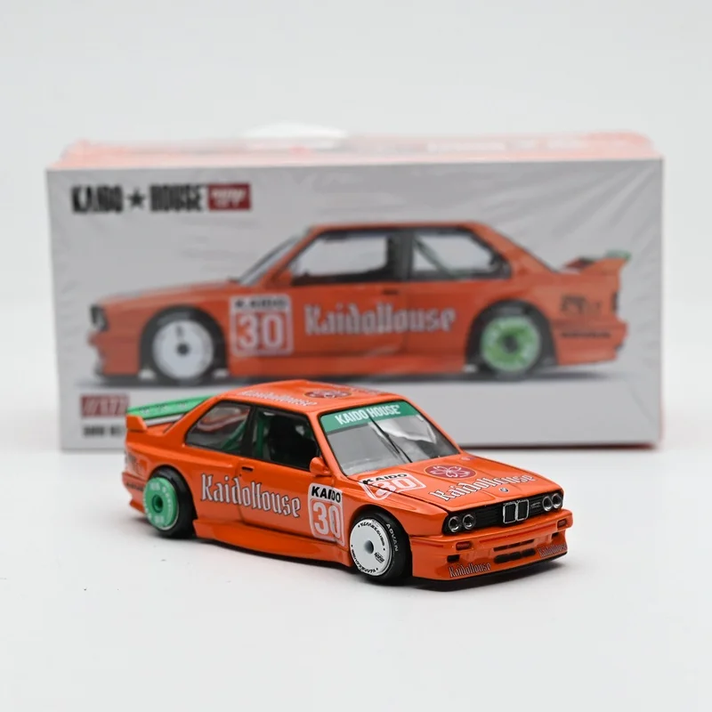 BMW M3 E30 Diecast Model 1:64 Scale in Vivid Orange 4 BMW M3 E30 Diecast Model 1:64 Scale in Vivid Orange - Image 4