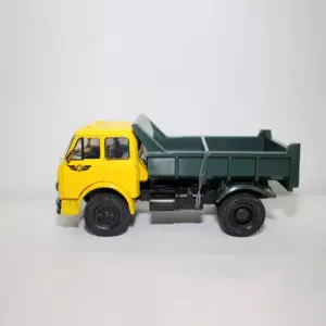 Vintage Soviet MAZ 503B Scale Model for Display 15 S0978fad5eb0a4c209943a227838ceee9X