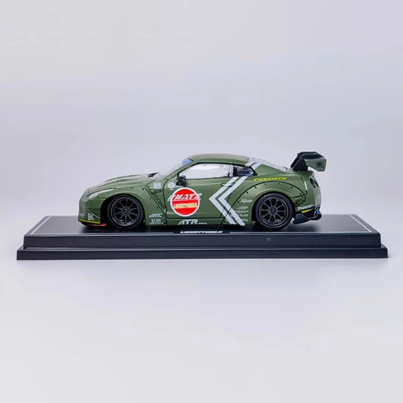 Nissan GTR R35 1/64 Diecast Model Collectible 4 Nissan GTR R35 1/64 Diecast Model Collectible - Image 4