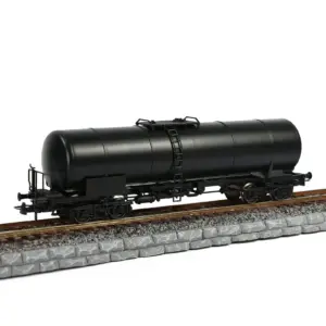 HO Scale Oil Tank Car Collection Model C8768 18 S0a67d1625db4456fa5ca80c728d91ed79