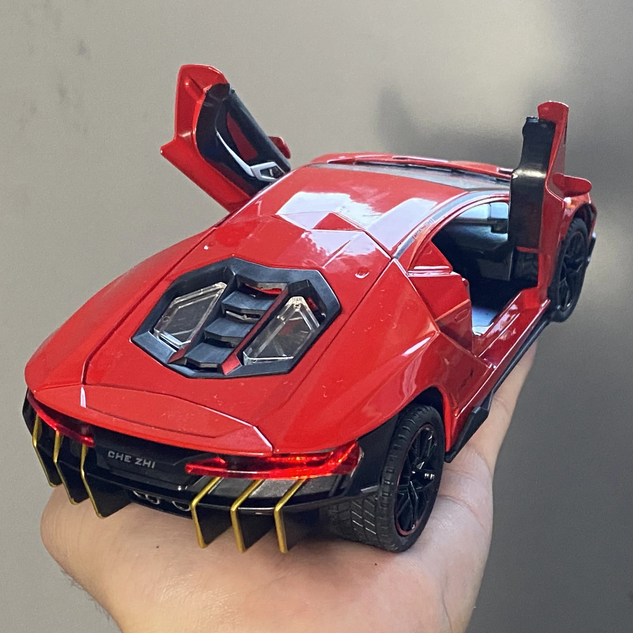 1:24 Scale Diecast Sports Car Model in Bright Colors 2 1:24 Scale Diecast Sports Car Model in Bright Colors - Image 2