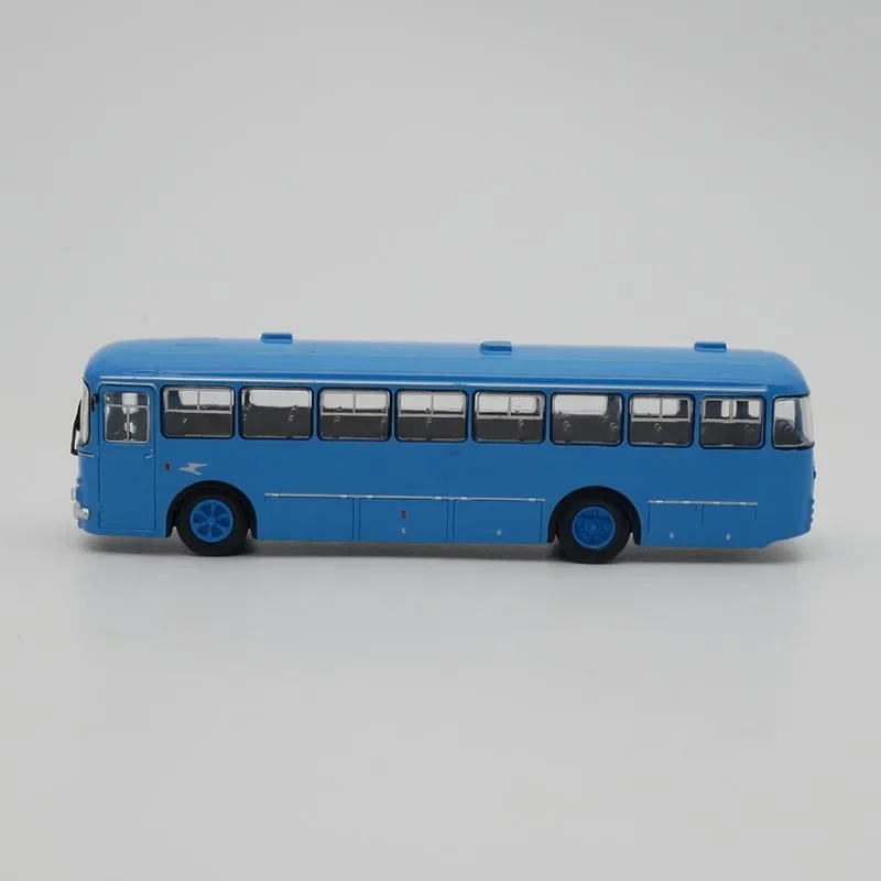 Blue Fiat 306 Bus Model 1/72 Diecast Collection 4 Blue Fiat 306 Bus Model 1/72 Diecast Collection - Image 4