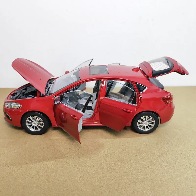 Vibrant Red Fiat Ottimo 1:18 Diecast Model 3 Vibrant Red Fiat Ottimo 1:18 Diecast Model - Image 3