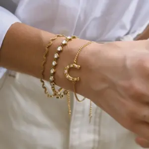 S0b4f58190c3148f78746d76c9dab3e99i