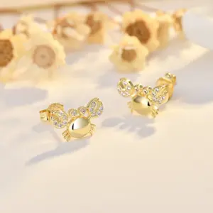Sterling Silver Crab Stud Earrings with Cubic Zirconia 8 S0b6ede23670342f4a45649e94b9f7d655