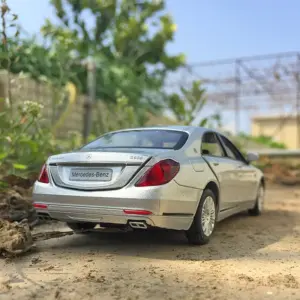 1:32 Mercedes-Maybach S600 Diecast Model 12 S0b94101e8018440080261e2a568f0bb3D