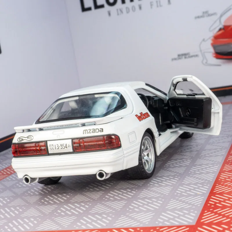 Vibrant Yellow Mazda RX-7 1:32 Diecast Model 4 Vibrant Yellow Mazda RX-7 1:32 Diecast Model - Image 4